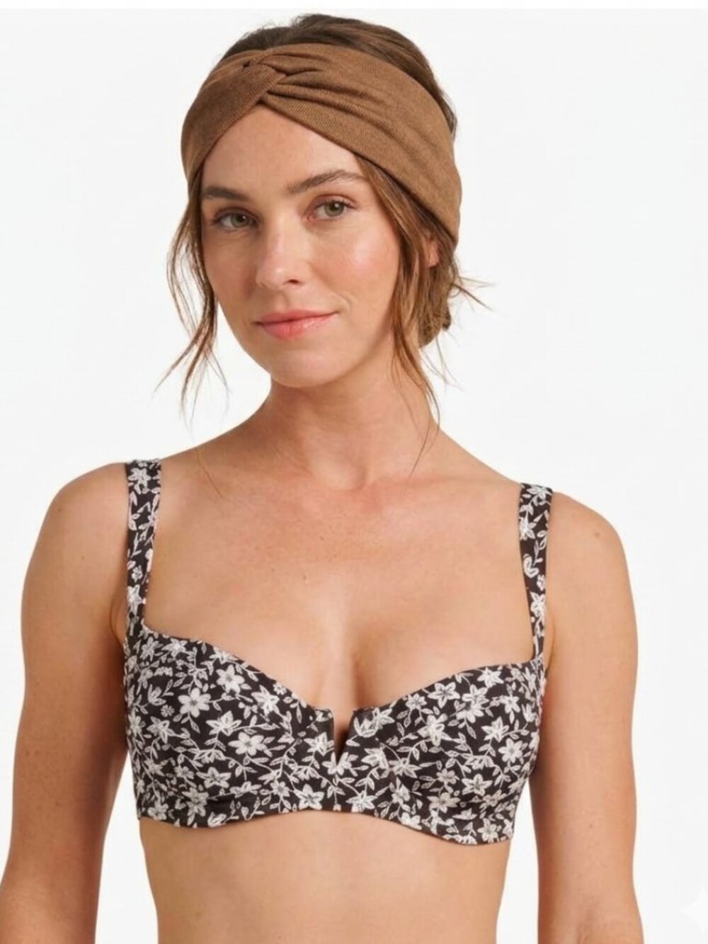 Quiksilver Women's Sonny Make You Mine V-Cut Underwire Bikini Top & Headband